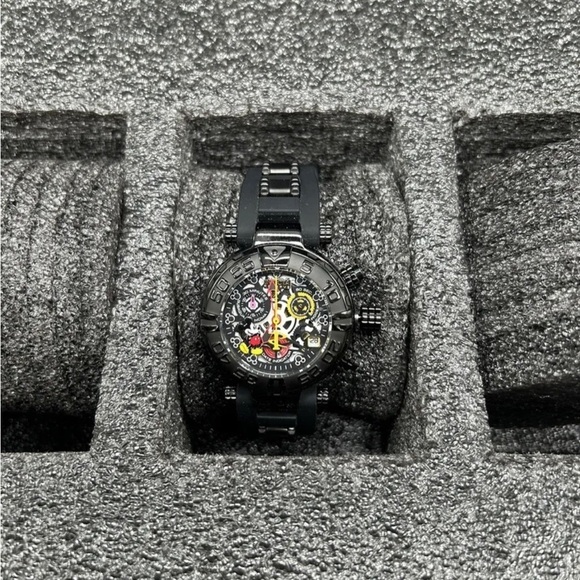 #1 Limited Edition 0057/1500 Disney Invicta Model 22738 Mickey Mouse Woman Watch main image 6